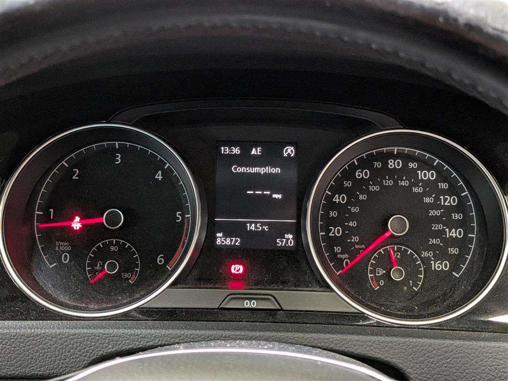 <p>2013 VOLKSWAGEN GOLF GT BLUEMOTION TECH T</p>