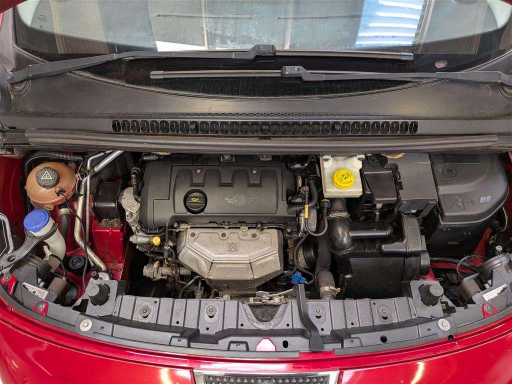 <p>2010 PEUGEOT 3008 SPORT 120</p>