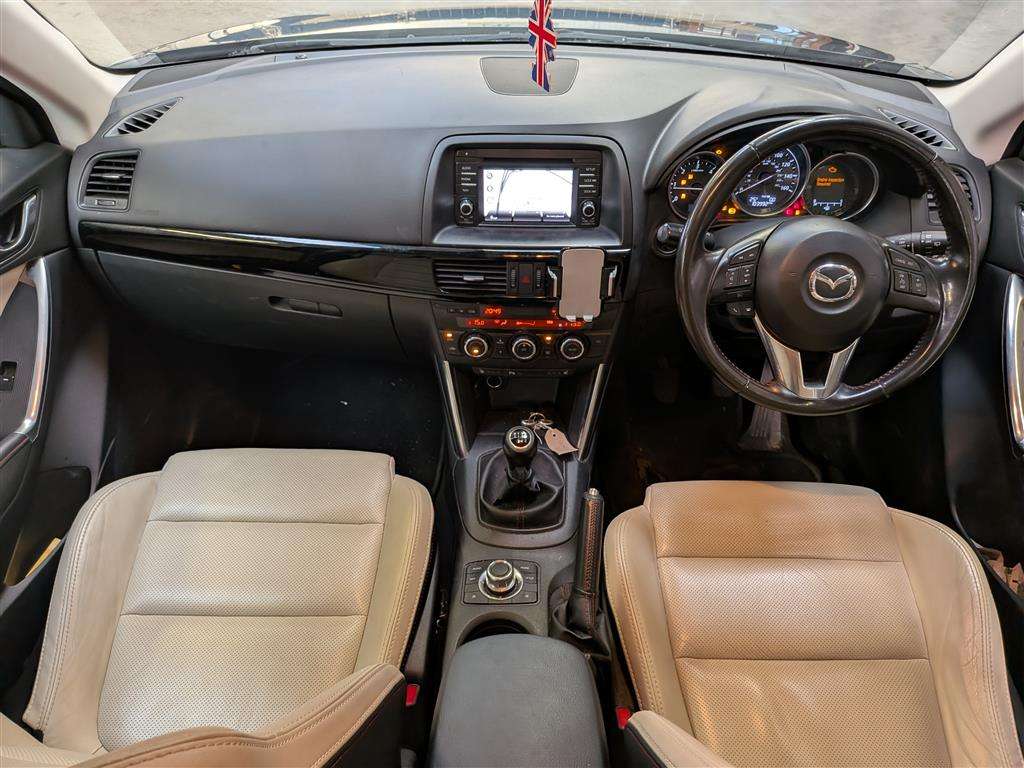 <p>2015 MAZDA CX-5 SPORT NAV D</p>