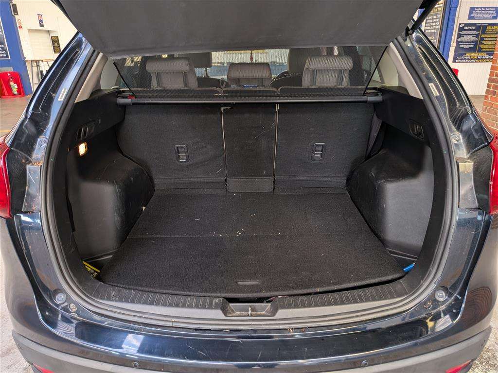 <p>2015 MAZDA CX-5 SPORT NAV D</p>