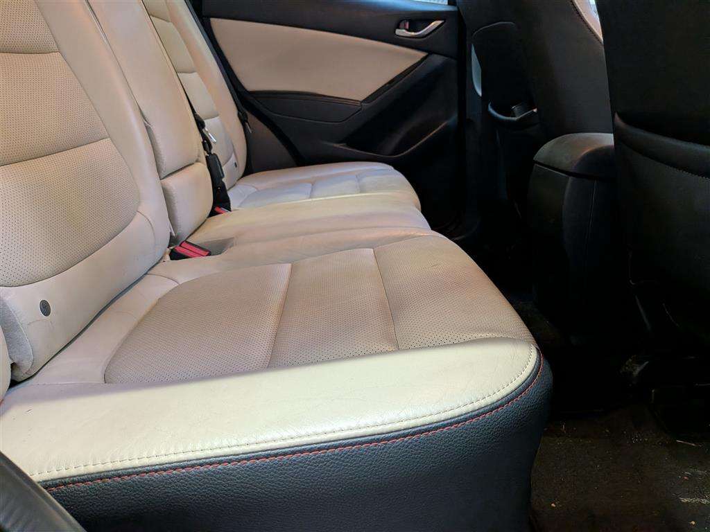 <p>2015 MAZDA CX-5 SPORT NAV D</p>