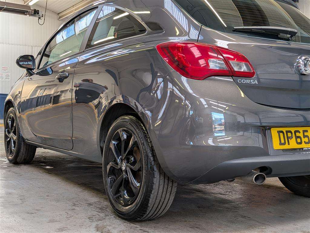 <p>2015 VAUXHALL CORSA SRI</p>