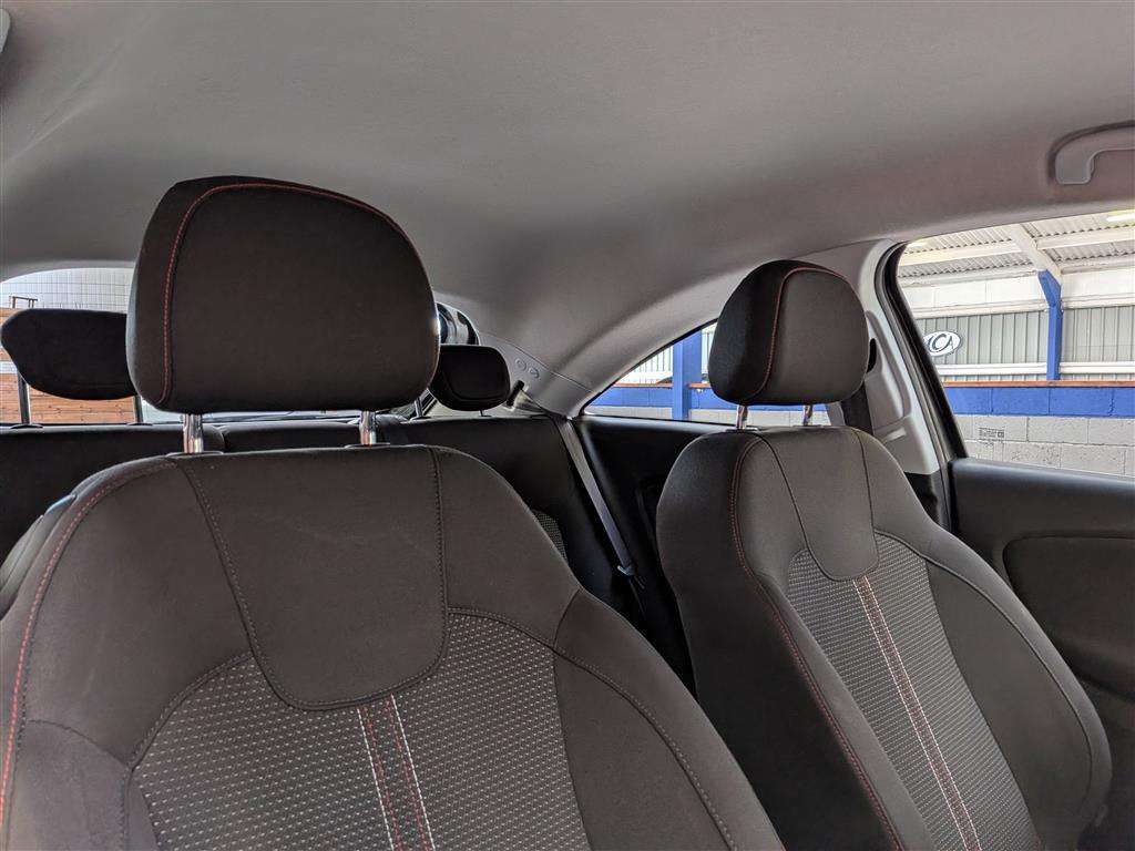 <p>2015 VAUXHALL CORSA SRI</p>