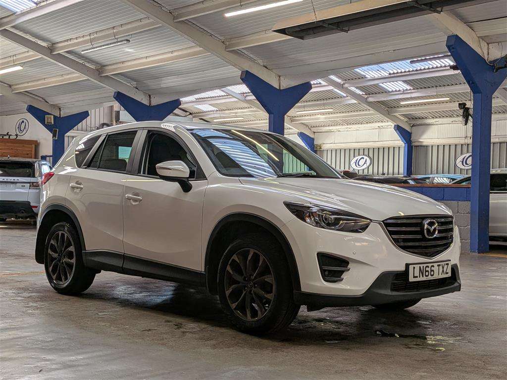 <p>2016 MAZDA CX-5 SPORT NAV D</p>