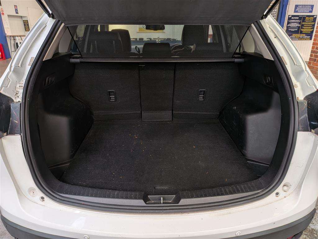<p>2016 MAZDA CX-5 SPORT NAV D</p>