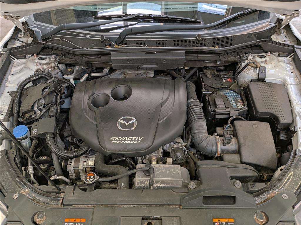 <p>2016 MAZDA CX-5 SPORT NAV D</p>