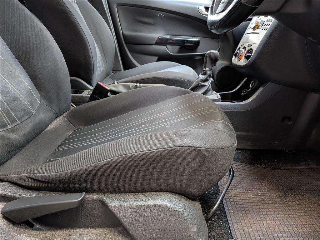 <p>2007 VAUXHALL CORSA CLUB A/C</p>
