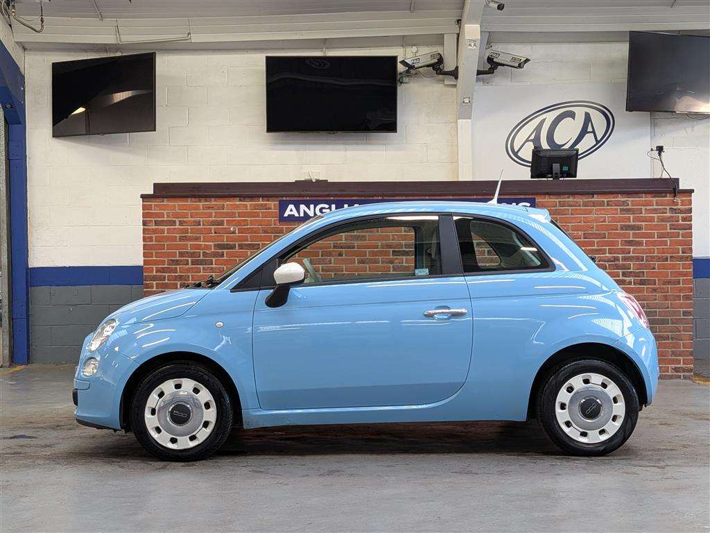 <p>2015 FIAT 500 COLOUR THERAPY</p>