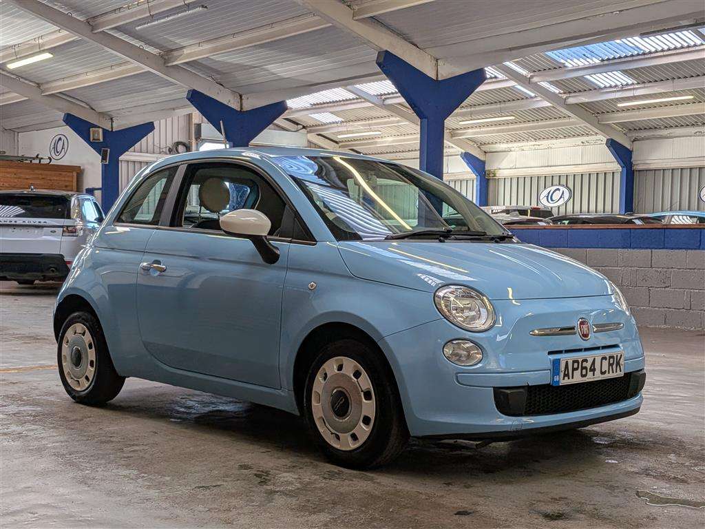 <p>2015 FIAT 500 COLOUR THERAPY</p>