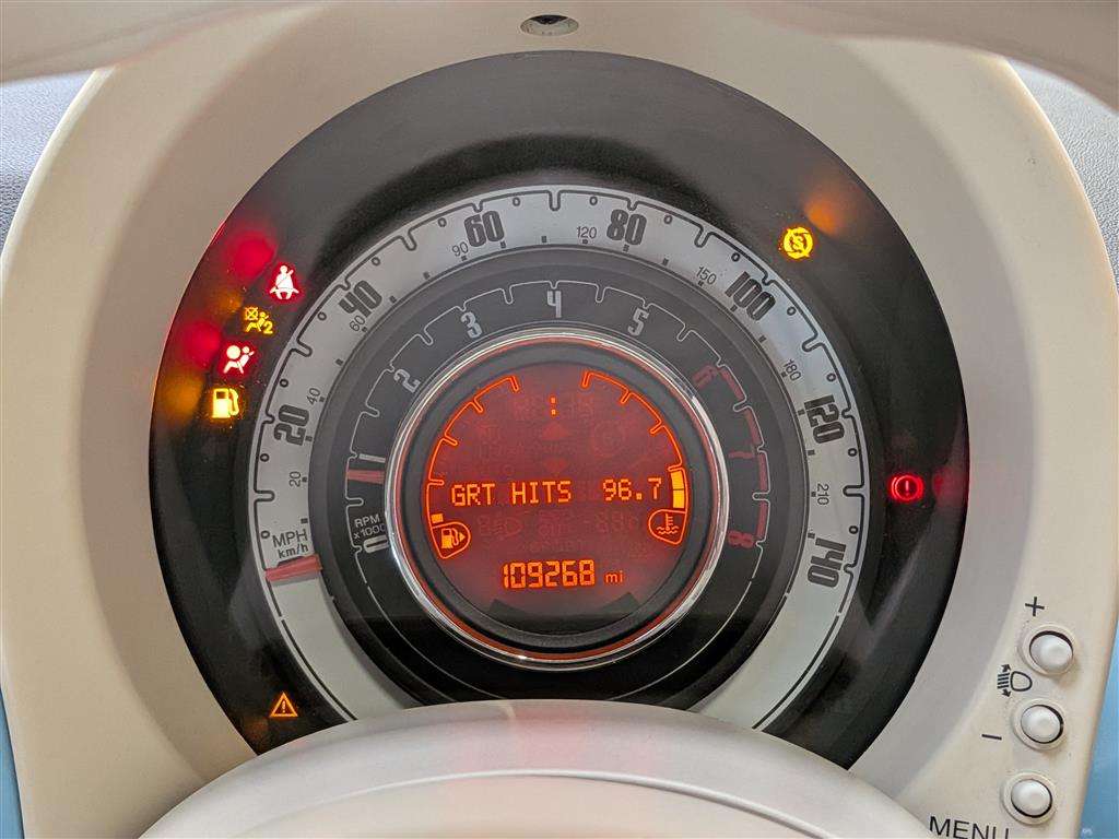 <p>2015 FIAT 500 COLOUR THERAPY</p>