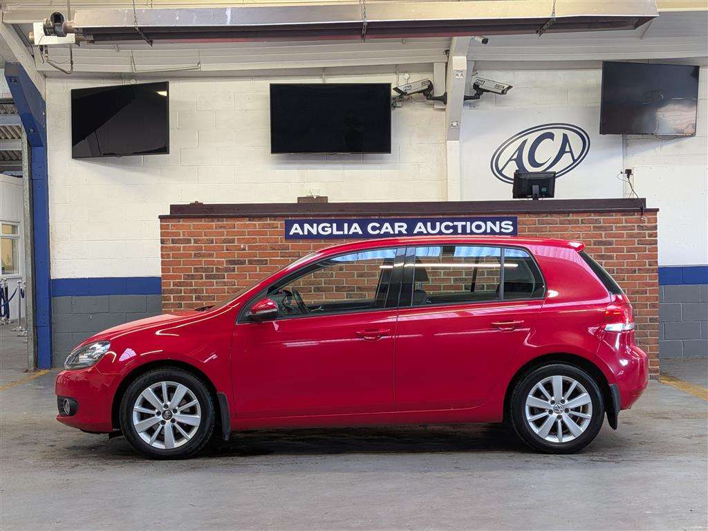 <p>2011 VOLKSWAGEN GOLF MATCH TDI</p>