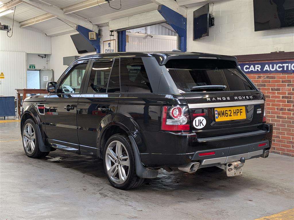 <p>2013 LAND ROVER R-ROVER SPORT HSE RED SDV</p>