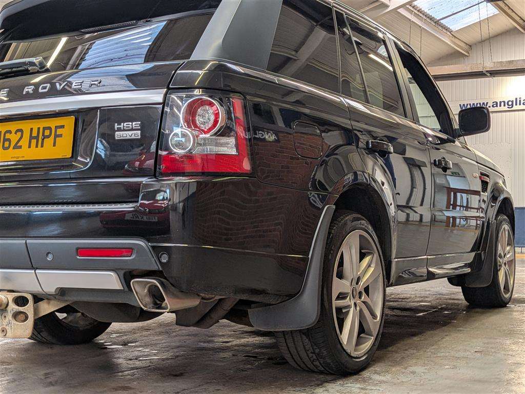 <p>2013 LAND ROVER R-ROVER SPORT HSE RED SDV</p>
