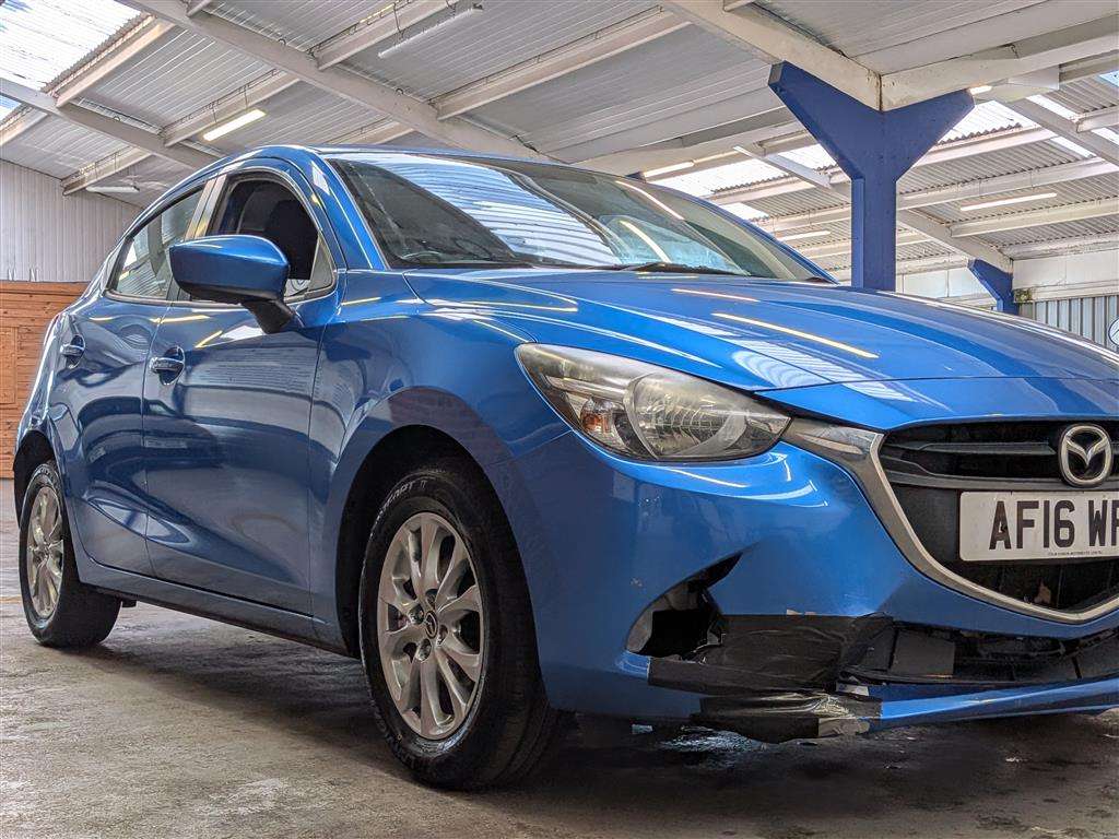<p>2016 MAZDA 2 SE-L</p>