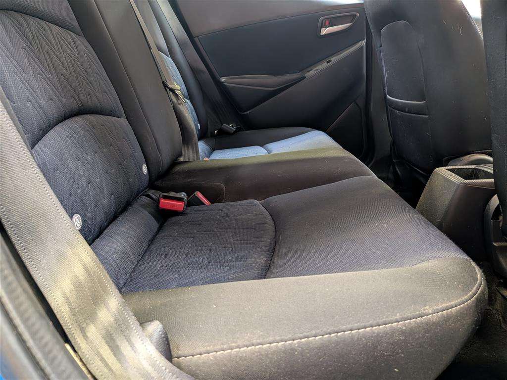 <p>2016 MAZDA 2 SE-L</p>
