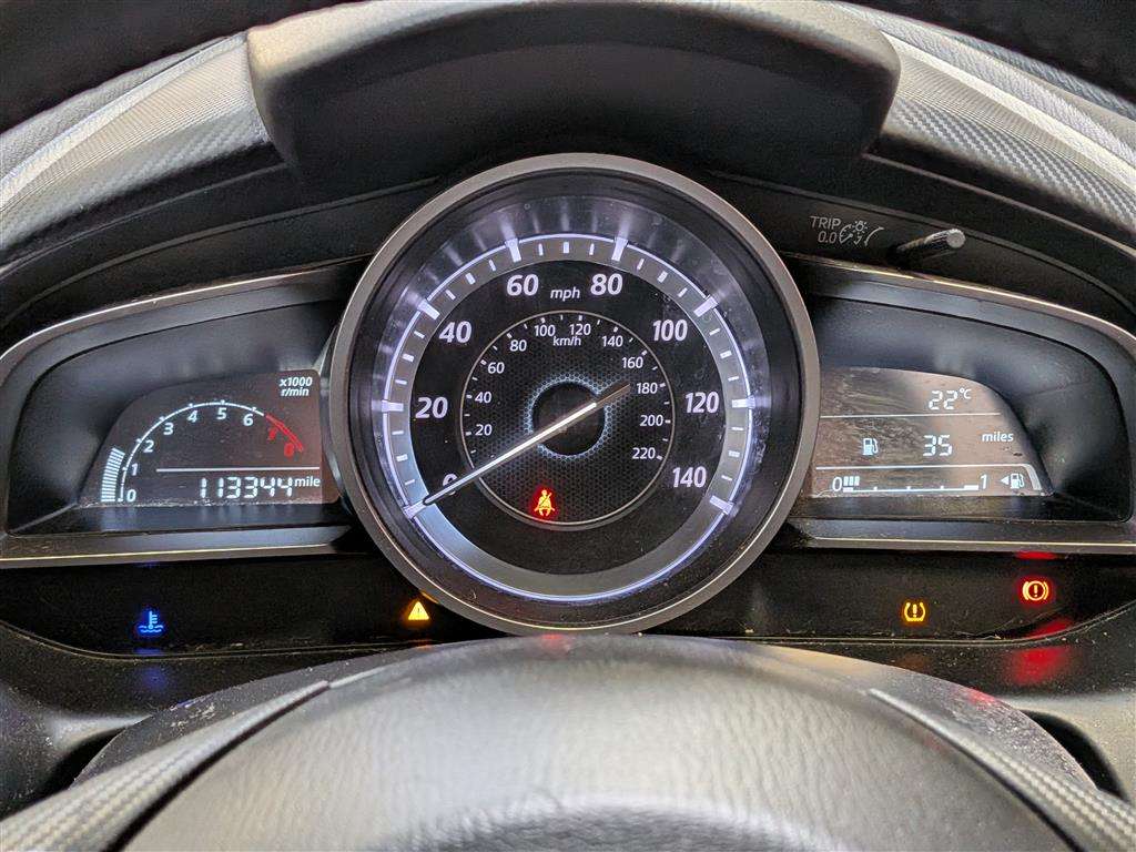 <p>2016 MAZDA 2 SE-L</p>