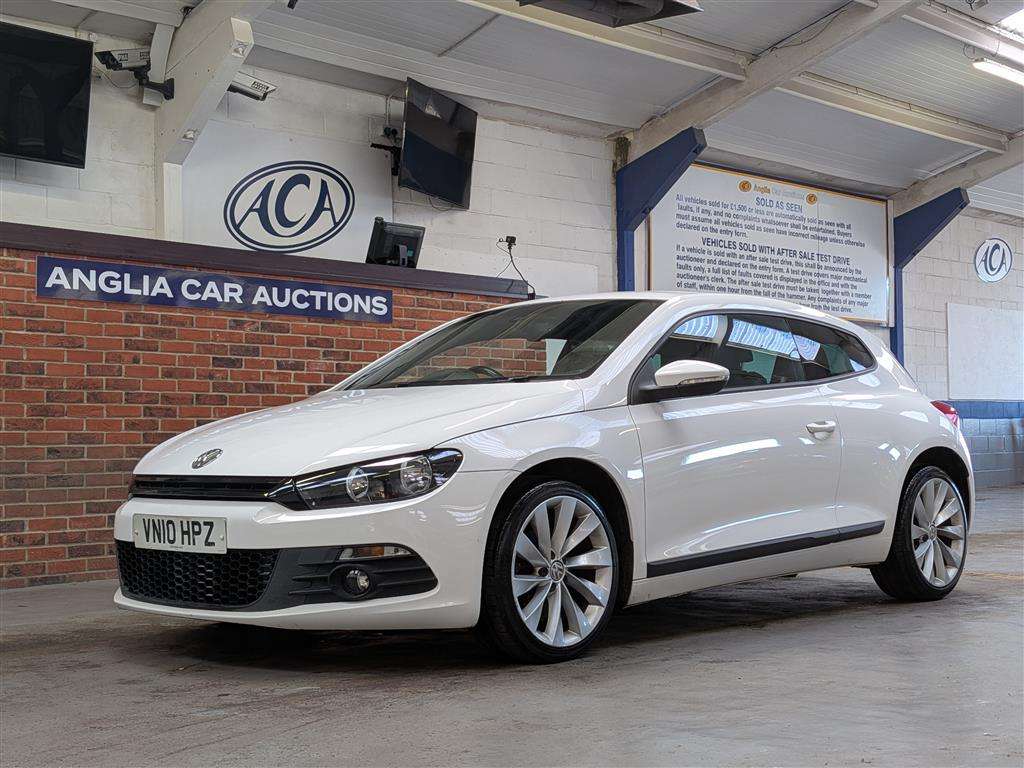 <p>2010 VOLKSWAGEN SCIROCCO GT</p>