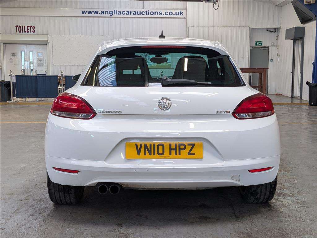 <p>2010 VOLKSWAGEN SCIROCCO GT</p>
