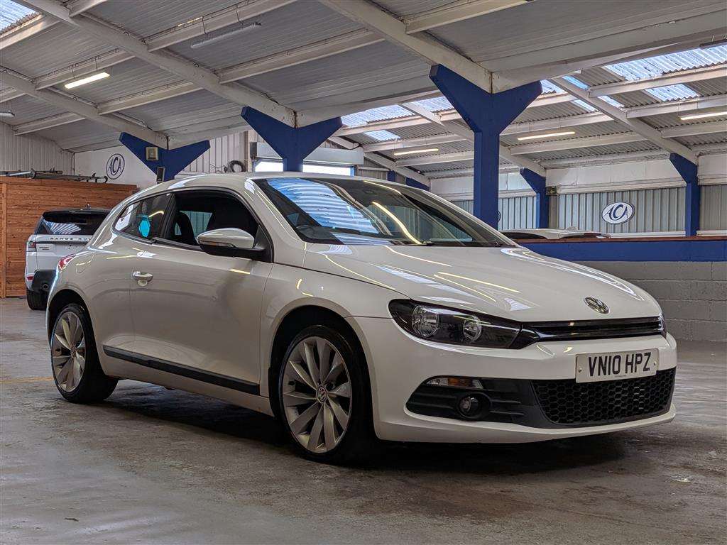 <p>2010 VOLKSWAGEN SCIROCCO GT</p>