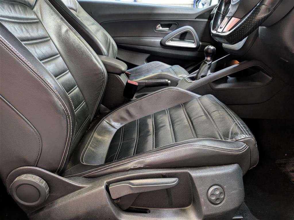 <p>2010 VOLKSWAGEN SCIROCCO GT</p>