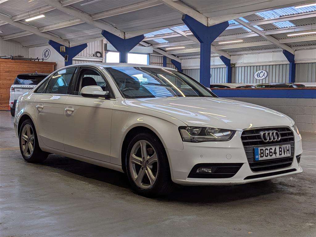 <p>2014 AUDI A4 ULTRA SE TECHNIK TDI</p>