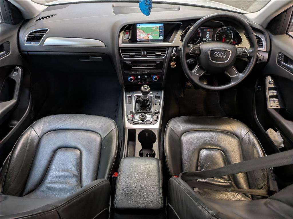 <p>2014 AUDI A4 ULTRA SE TECHNIK TDI</p>