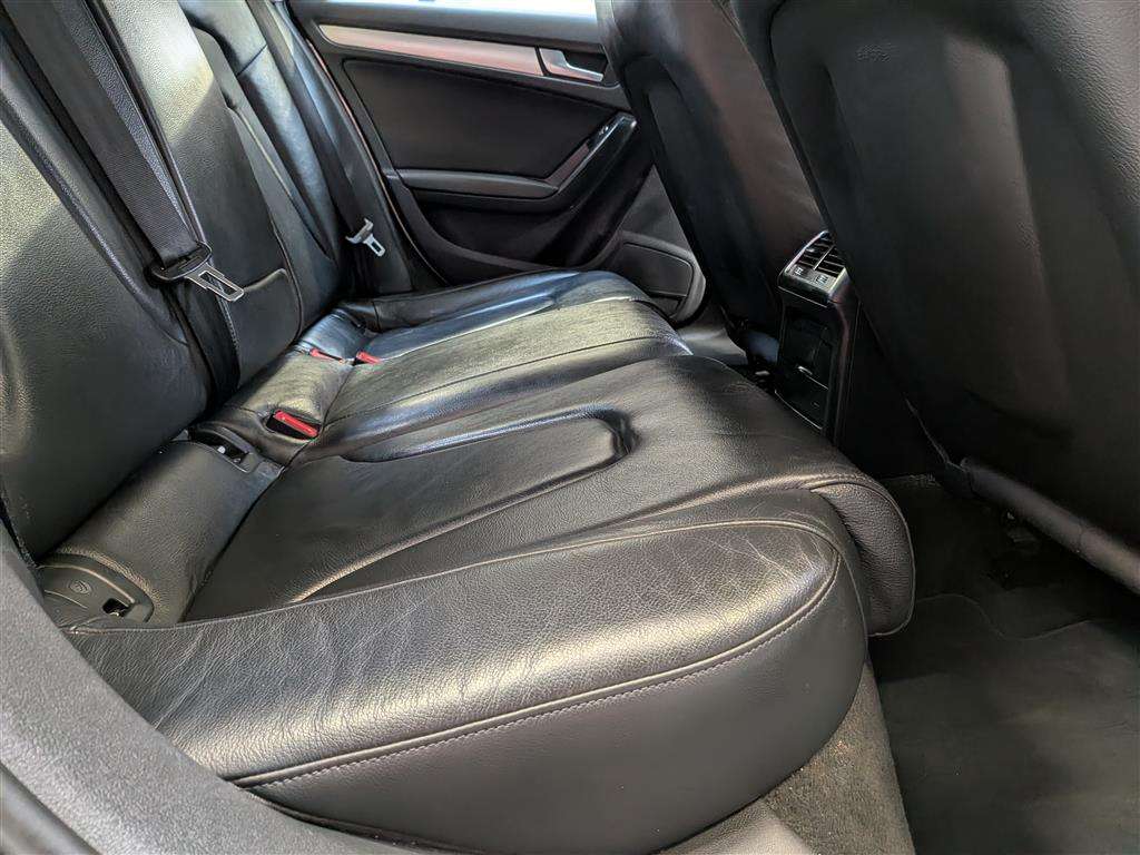 <p>2014 AUDI A4 ULTRA SE TECHNIK TDI</p>