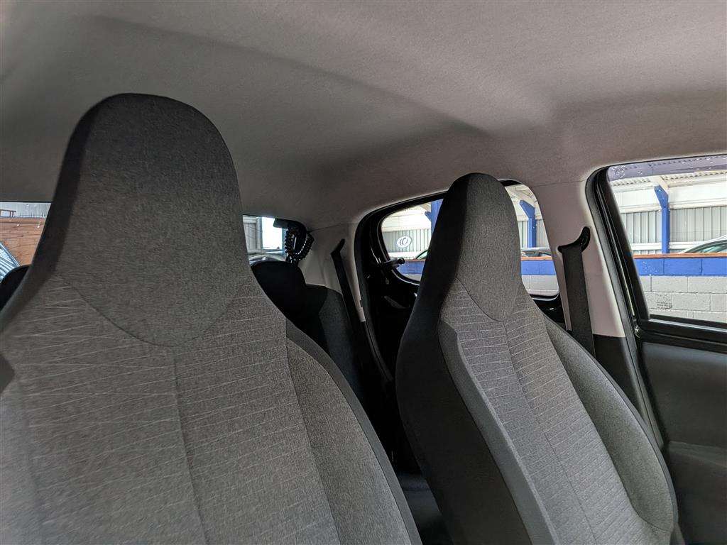 <p>2016 CITROEN C1 FLAIR PURETECH</p>