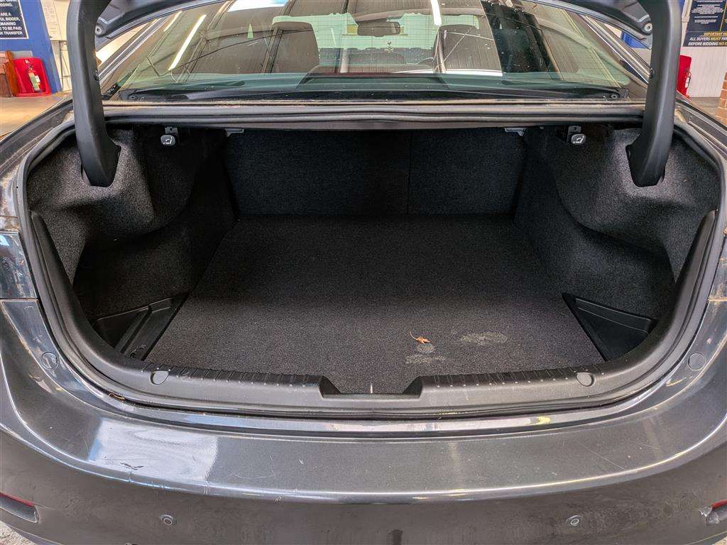 <p>2016 MAZDA 6 SE-L NAV D</p>