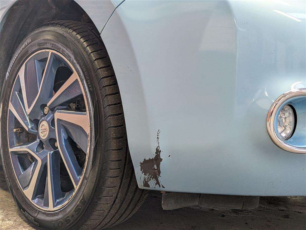 <p>2015 NISSAN LEAF ACENTA</p>