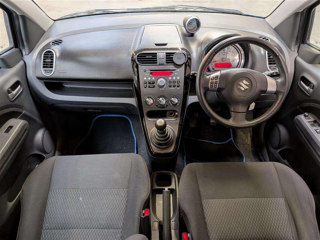 <p>2014 SUZUKI SPLASH SZ2</p>