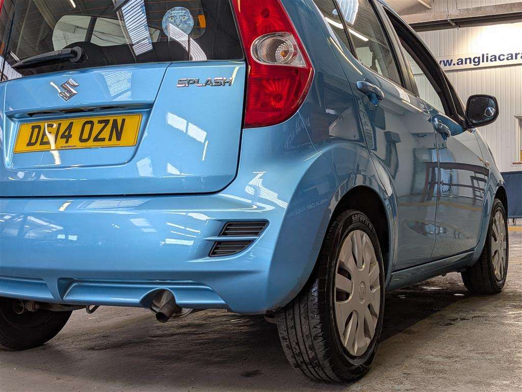 <p>2014 SUZUKI SPLASH SZ2</p>
