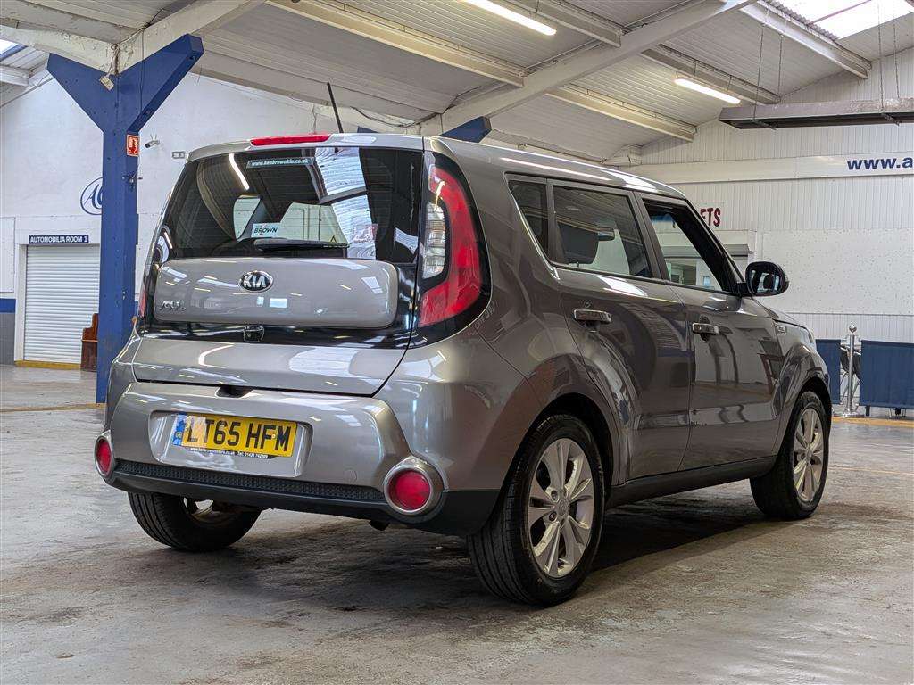 <p>2015 KIA SOUL CONNECT +</p>