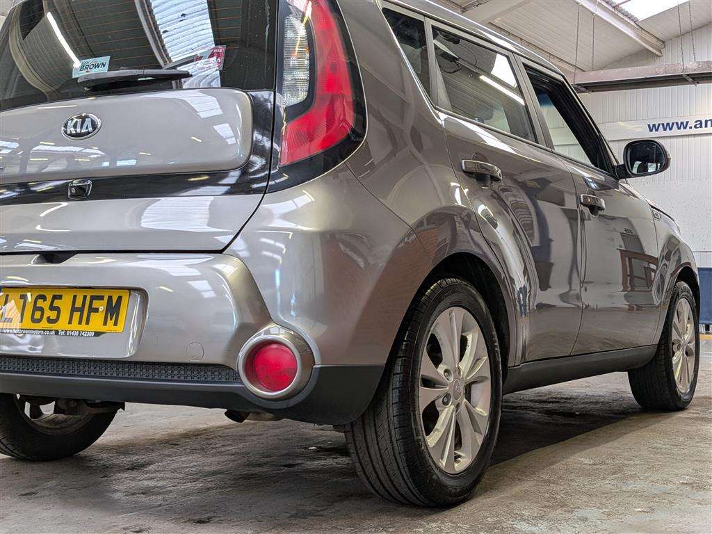 <p>2015 KIA SOUL CONNECT +</p>