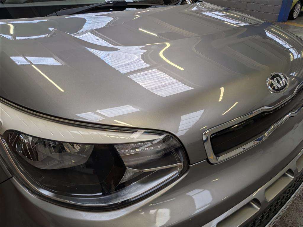 <p>2015 KIA SOUL CONNECT +</p>