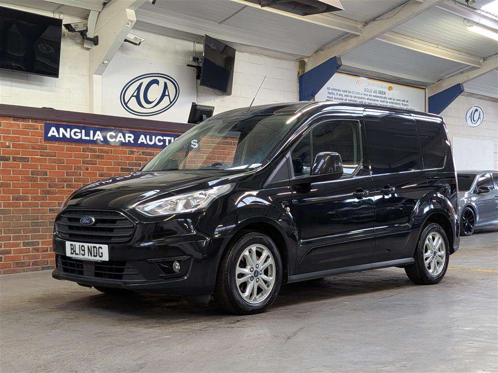 <p>2019 FORD TRANSIT CONNECT 200 LTD T</p>