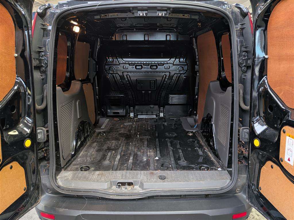 <p>2019 FORD TRANSIT CONNECT 200 LTD T</p>