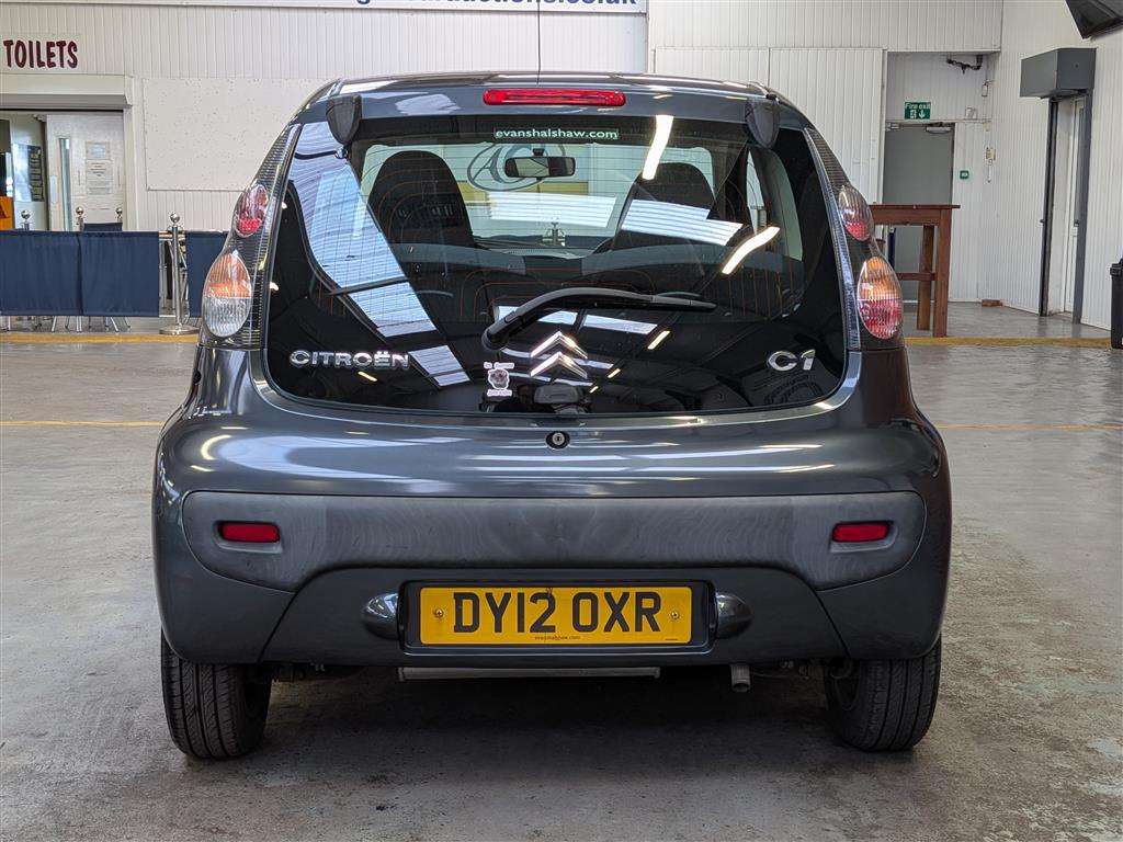 <p>2012 CITROEN C1 VT</p>