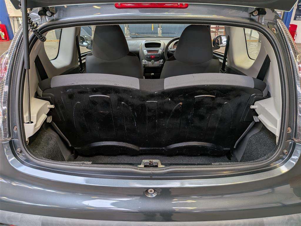 <p>2012 CITROEN C1 VT</p>