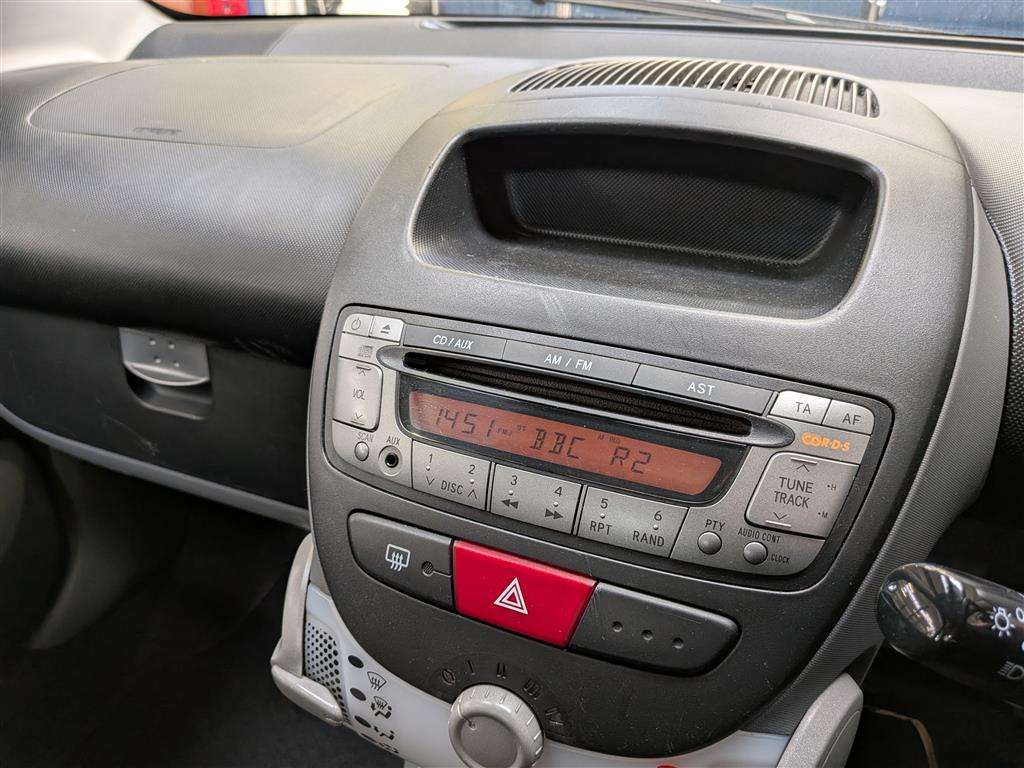 <p>2012 CITROEN C1 VT</p>