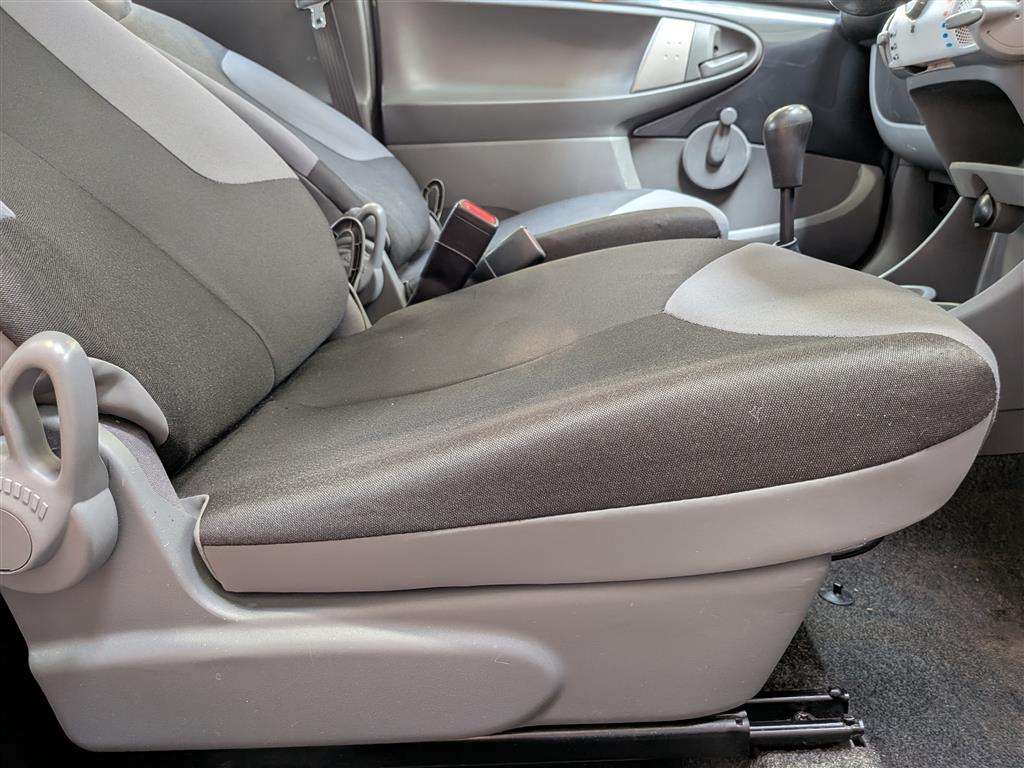 <p>2012 CITROEN C1 VT</p>