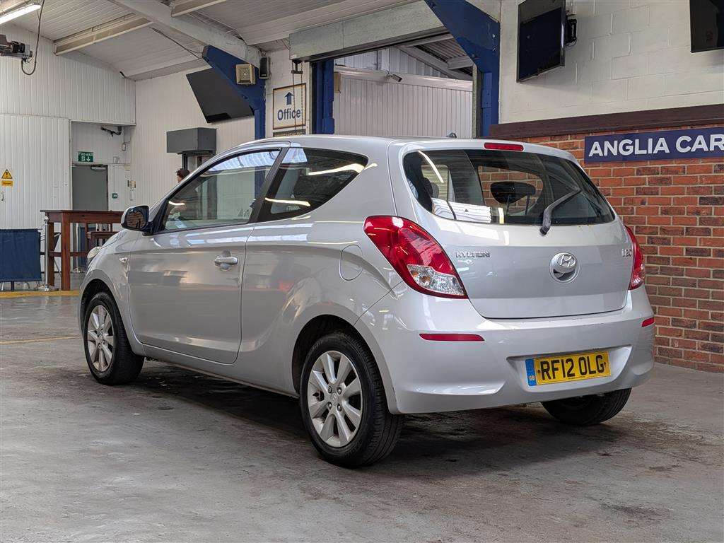 <p>2012 HYUNDAI I20 ACTIVE</p>