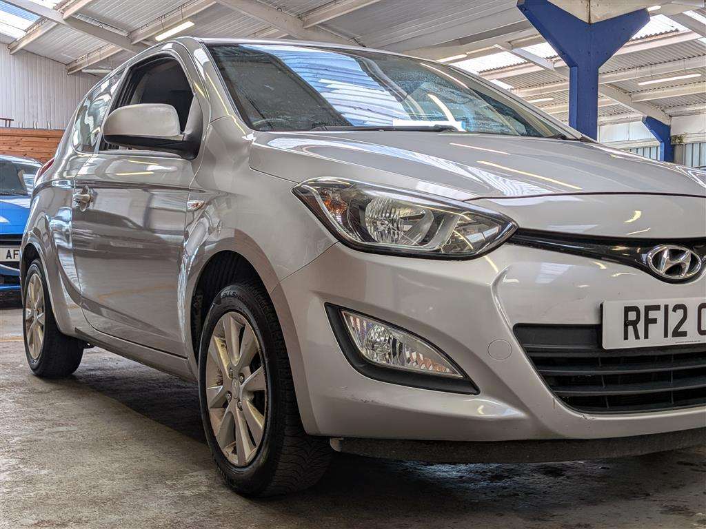 <p>2012 HYUNDAI I20 ACTIVE</p>