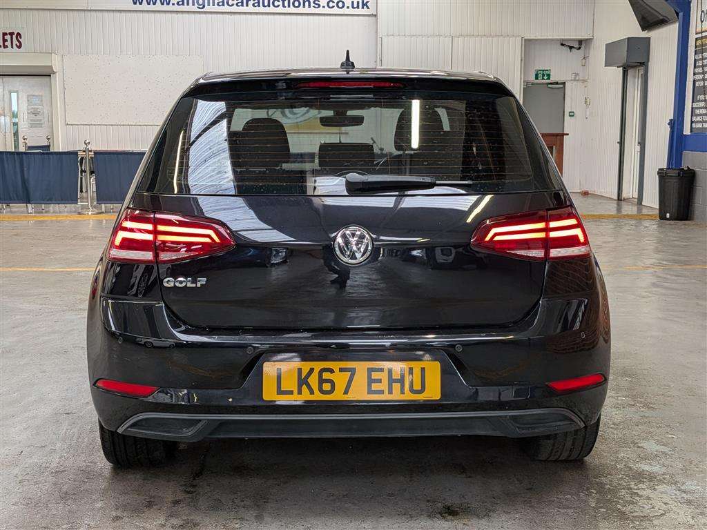 <p>2018 VOLKSWAGEN GOLF</p>