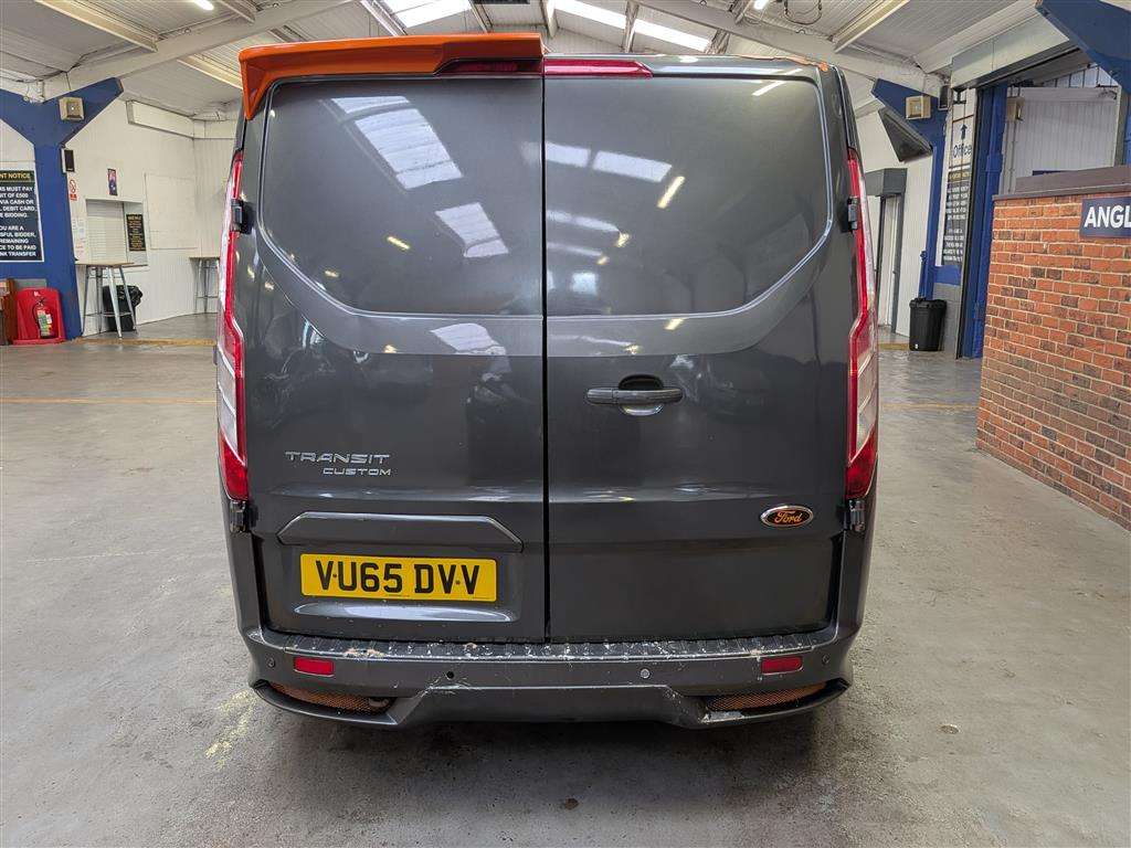 <p>2015 FORD TRANSIT CUSTOM 270 ECO-TE</p>