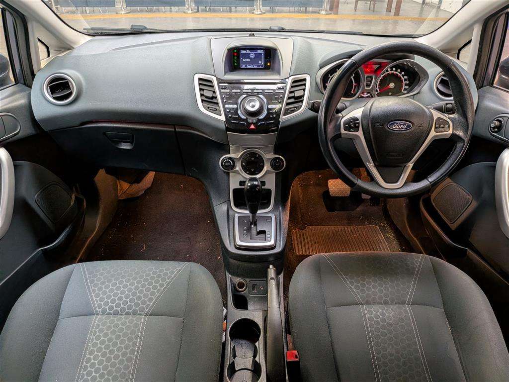 <p>2011 FORD FIESTA TITANIUM AUTO</p>