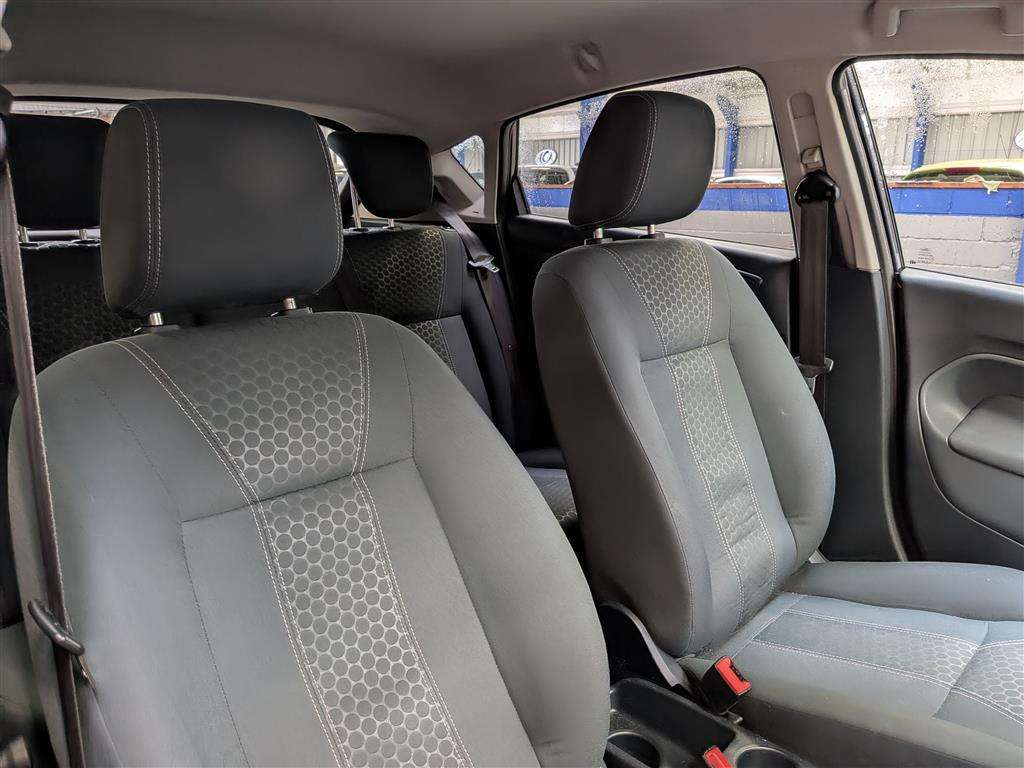 <p>2011 FORD FIESTA TITANIUM AUTO</p>