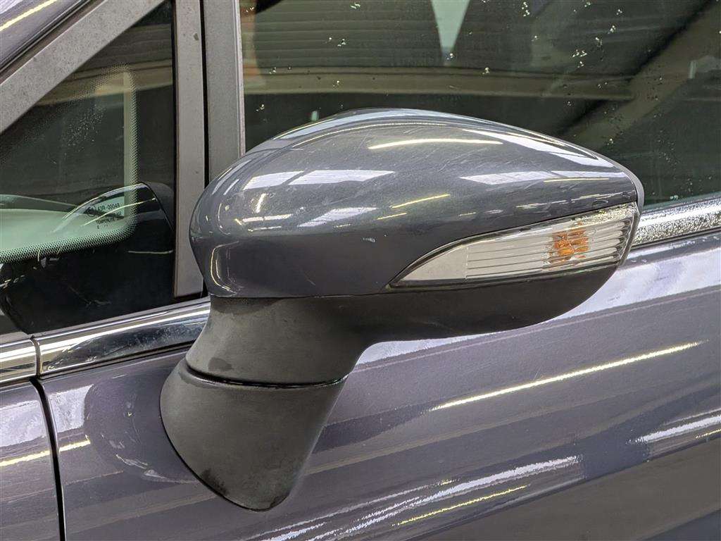 <p>2011 FORD FIESTA TITANIUM AUTO</p>