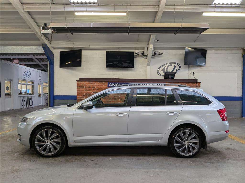 <p>2014 SKODA OCTAVIA LAURIN&KLEM TDI C</p>