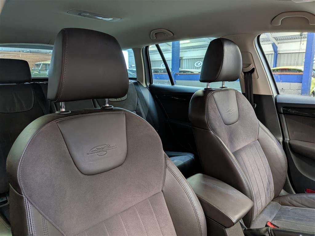 <p>2014 SKODA OCTAVIA LAURIN&KLEM TDI C</p>